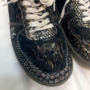 Kashi AK Kicks Women's Casual Urban Metallic Evil Eye Logo Sneaker Size 9